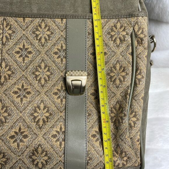 Murano travel weekender bag olive green polyester and beige gold tone hardwares - Picture 4 of 14